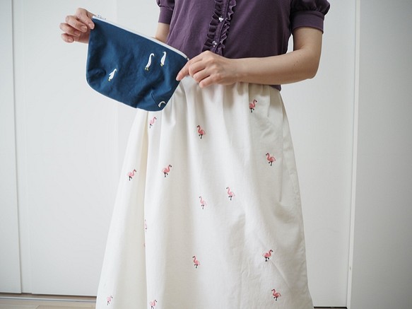 【特集掲載】福袋＊フラミンゴ刺繍のスカート＆ガチョウ刺繍のポーチ２点セット 1枚目の画像