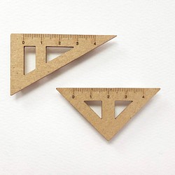 2種の三角定規 ブローチセット【厚紙のブローチ】 1枚目の画像