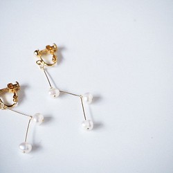 pearl asymmetry pierce/earring [WHITE] 1枚目の画像