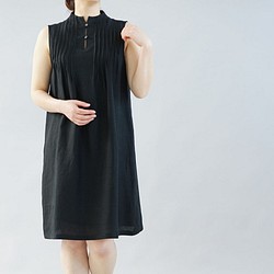 [Wafu] 薄面料 Masa 亞麻亞麻連衣裙 Petit 連衣裙也高領針褶 / 黑色 p001a-bck1 第1張的照片