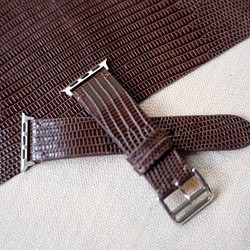 イグアナ革使用 Apple watch (42-44mm 用)イグアナレザーベルトハンド腕時計手縫い仕立て製品 1枚目の画像