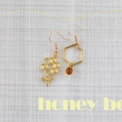 honey bee 1枚目の画像