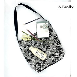 A.Brolly 亞伯尼 HOBO浪浪包 利物浦系列 超輕巧 防潑水 摺疊包 購物袋 四色 第1張的照片