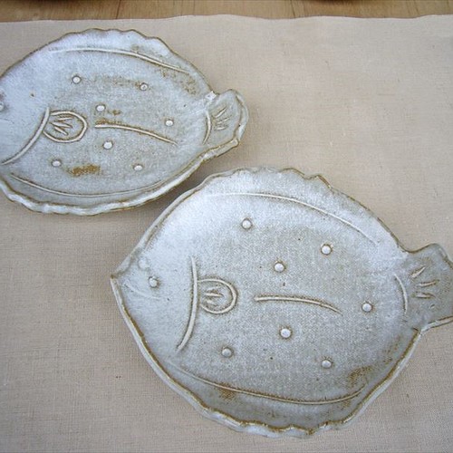ヒラメ・陶芸作品 豆皿（陶 さかな 箸置き） 皿・プレート やすだ陶 