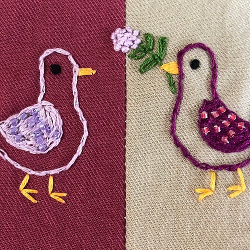 無地・新色登場！ handmade刺繍巾着⚘スワン swan 白鳥 ハンドメイド