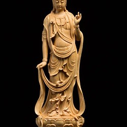 仏像 木彫 観音菩薩像 彫刻 杏子の手作り---工房 通販｜Creema(クリーマ) 12807479
