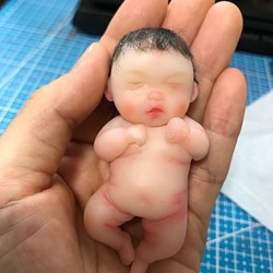 サーニット粘土赤ちゃん　オリジナル人形