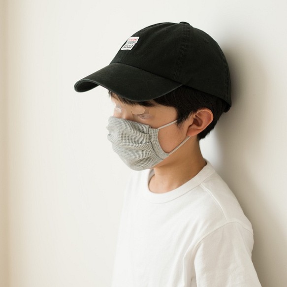 蒸れを防ぐ！夏のレイヤリングマスク（幼児〜大人）（ポケット付き立体マスク）おとなグレー 1枚目の画像