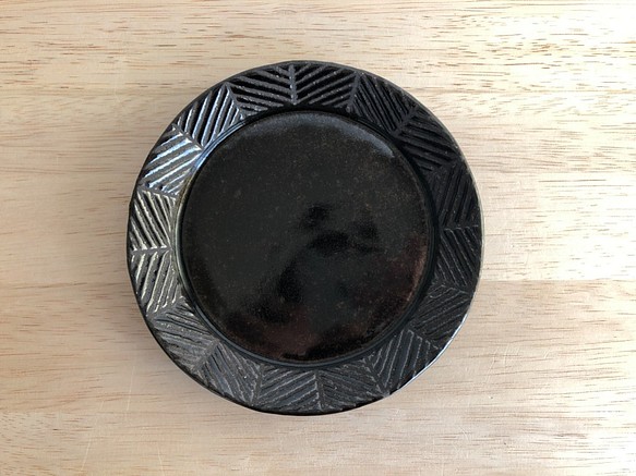リム平皿(ヘリンボーン・黒） 1枚目の画像