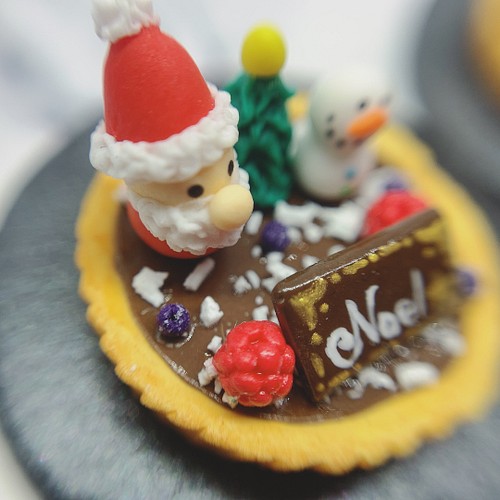 ミニチュアスイーツ クリスマスタルト ケーキセット サンタ ツリー 雪だるま ミニチュア クリスマスケーキ ノエル 置物 Colzamama Miki 通販 Creema クリーマ ハンドメイド 手作り クラフト作品の販売サイト