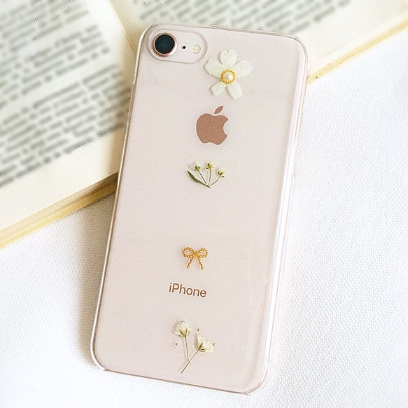 petit white  flower 押し花iPhoneケース 1枚目の画像