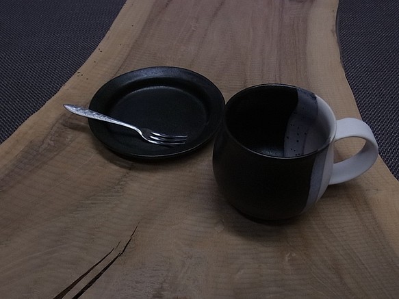 Creema限定　漆黒丸リム皿S（小皿）　マグカップセット 1枚目の画像