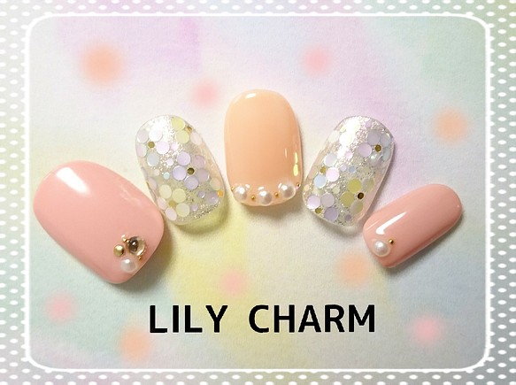 再販 No 21 ベビーカラーのホロ花ネイル ラメ ピンク オレンジ ネイルチップ ネイルシール Lily Charm 通販 Creema クリーマ ハンドメイド 手作り クラフト作品の販売サイト