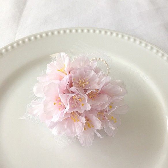 【メルマガ掲載商品】桜とパールのブーケコサージュ（淡雪） 1枚目の画像