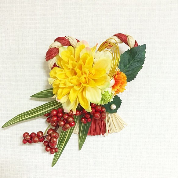 【一点物】ダリアとマムの花しめ縄（ハート型）お正月飾りお正月リースしめ飾り 1枚目の画像