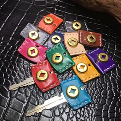 12色から選べるキーカバー　真鍮ダイヤ 1枚目の画像