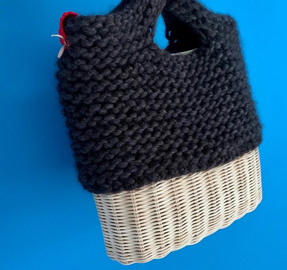 毛糸と籐の手編みバッグ　グレー 1枚目の画像