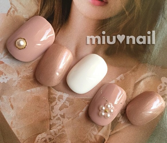 41 再 販 大人ピンクのパールのネックレスネイル ネイルチップ ネイルシール Miu Nail 通販 Creema クリーマ ハンドメイド 手作り クラフト作品の販売サイト