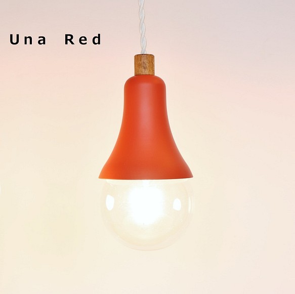 Una 紅色 LED 吊燈 第2張的照片