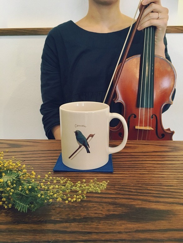 音楽シリーズ♪ 幸せの青い鳥(オオルリ)  マグカップ「coucou」 1枚目の画像