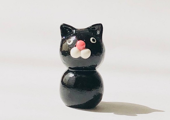 猫の置物／黒猫 1枚目の画像