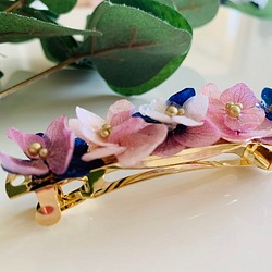 紫陽花のバレッタ  〜ラベンダーとピンク〜 1枚目の画像