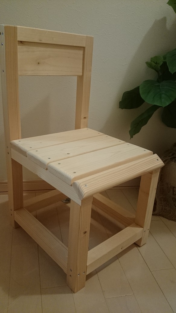 キッズチェア 木製 子供用椅子 1枚目の画像