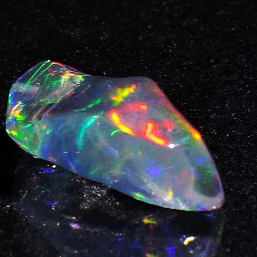 ☆オパールの原石磨き3.4ct/18.7mm☆天然石蛋白石☆鉱物☆エチオピア