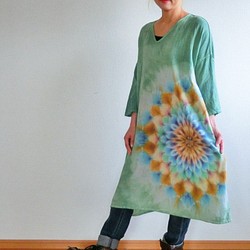 紮染紮染曼陀羅新的寬鬆長裙♪輕輕雅緻的綠色染色不均在HD7-93的美麗的大曼荼羅☆☆ 第1張的照片