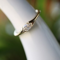 マーキスダイヤモンド指輪 1枚目の画像