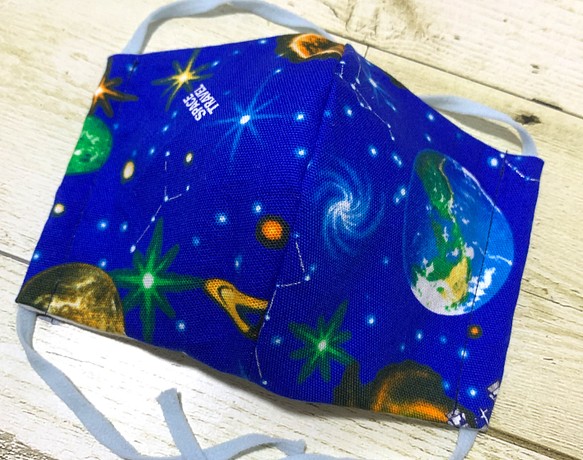 【在庫あり】ハンドメイド　布　マスク　立体【宇宙：青】MS65 1枚目の画像