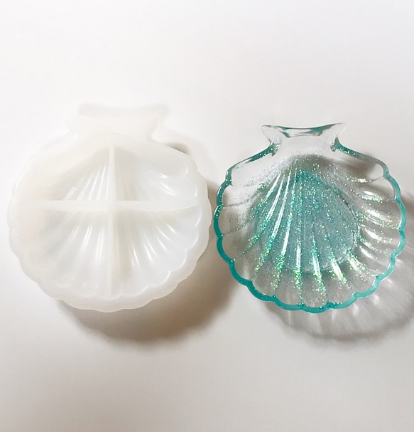 【お皿が作れる】貝殻のお皿のシリコンモールド　トレイ　大サイズ  2液レジン推奨 1枚目の画像