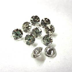 穴開け済 【10個】ガラスのダイヤモンド  高級ジルコン石 1枚目の画像
