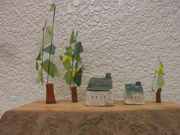 ガラスツリーと陶器ハウス07－15 1枚目の画像