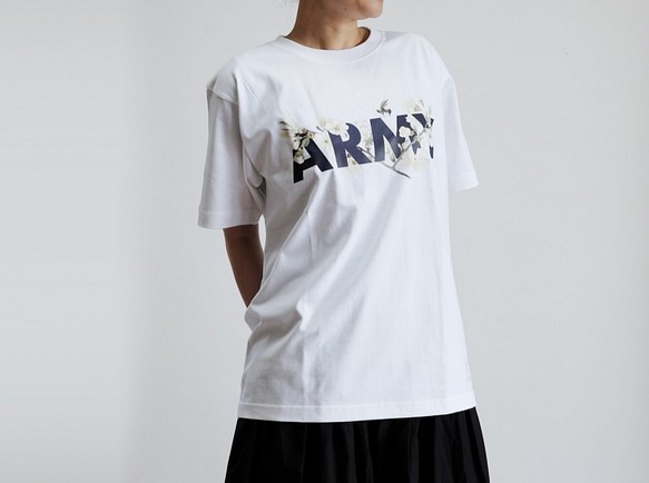 Tシャツ ARMY-PLUM （ホワイト） 1枚目の画像