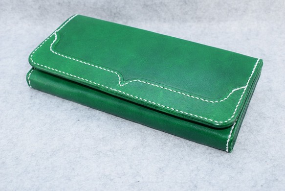本革：緑の長財布：手縫い：手染め 1枚目の画像