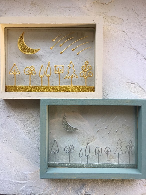福袋☆SALE2枚セット AMAMグラスアートフレーム「月と流れ星と森」スタンドタイプ 1枚目の画像