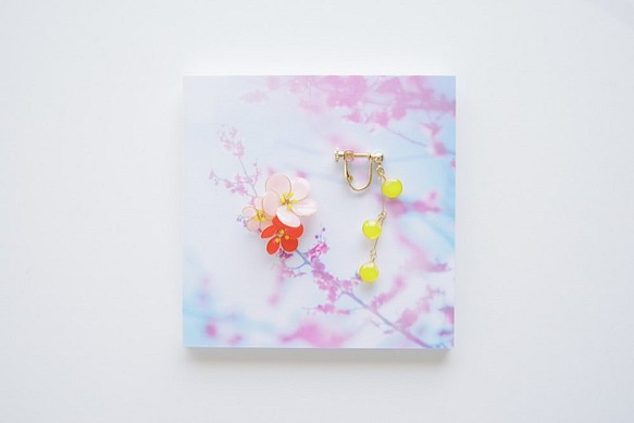 【梅-Full*Bloom-】冬を着飾るイヤリング※飾れるフォトパネル付！ 1枚目の画像