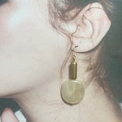 成人奶油色大理石石耳環/耳環 第1張的照片