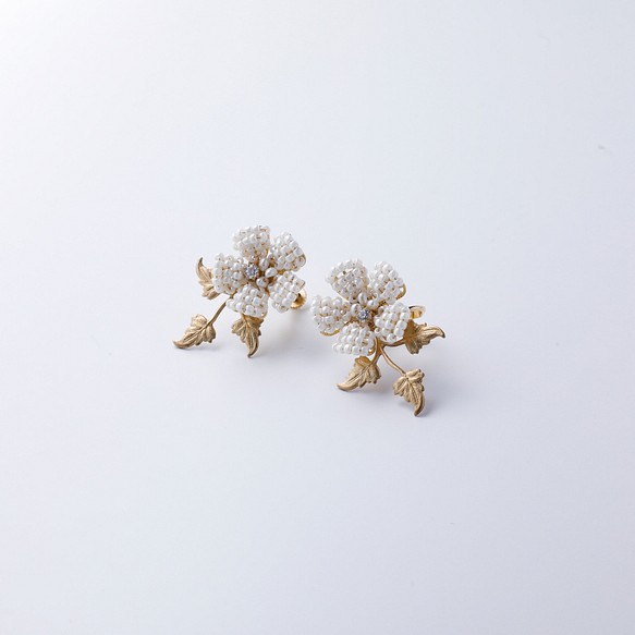 朝露花のピアス ピアス（スタッド・一粒） iplik accessory 通販