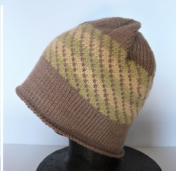 草木染毛糸の手編み帽子　ＡＤ-276 1枚目の画像