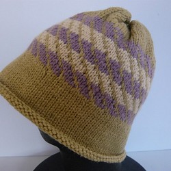草木染毛糸の手編み帽子　ＡＤ-246 1枚目の画像
