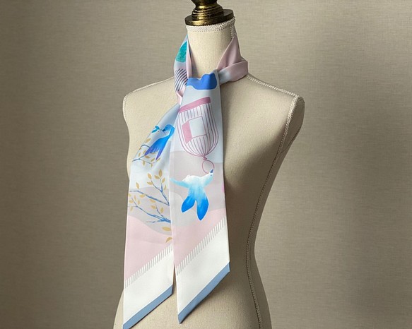 pinkスカーフタイ「幸せの青い鳥」（ツイリースカーフ） 1枚目の画像
