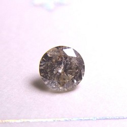 蛍光ダイヤモンド（ブルー蛍光・3mm） 1枚目の画像