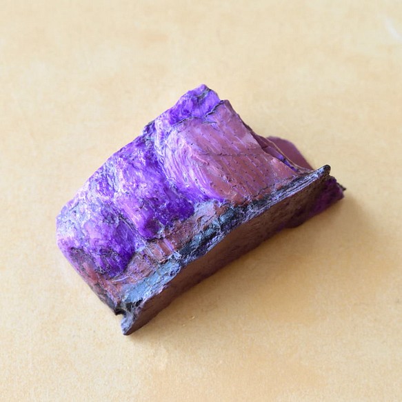 Sugilite（Sugiite）Chatoyancy 21.8克來自南非/礦石/礦物 第1張的照片