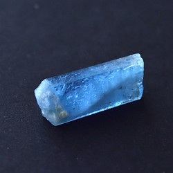 アクアマリン　Neo Blue　ベトナム・タンホア産　6cts./ 鉱物・結晶原石 1枚目の画像