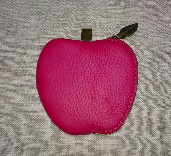 リンゴのコインケース(ピンク) 1枚目の画像