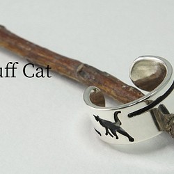C-Cat - 銀猫のイヤーカフ 幅６mm <鏡面/ツヤ消し 選択可> 1枚目の画像