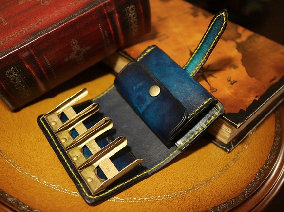 ブルーアンティーク染め　大人の上質なレザーコインケース ～カードケース付き～ 1枚目の画像