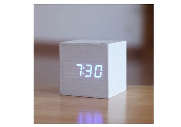 Wood cube clock　ホワイト×ブルー 1枚目の画像